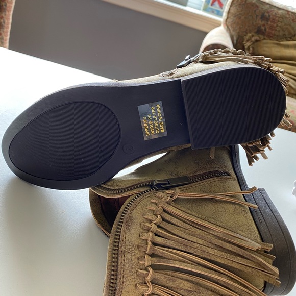 JC Girl's Fringe Ankle Boots - Picture 13 of 14